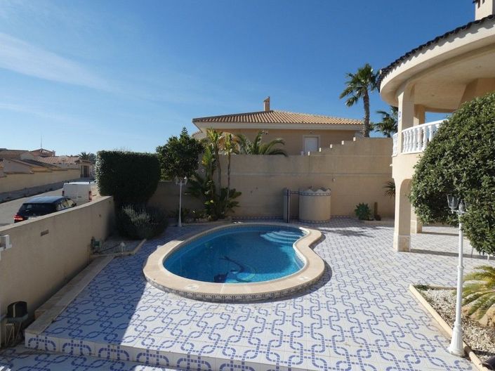Image No.6-4 Bed Villa for sale