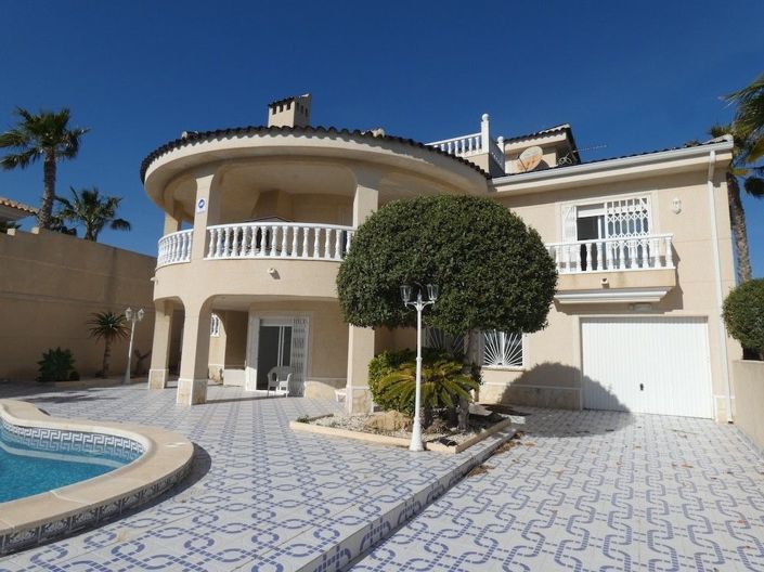 Image No.8-4 Bed Villa for sale