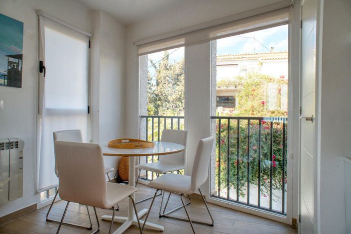 Image No.9-3 Bed Apartment for sale