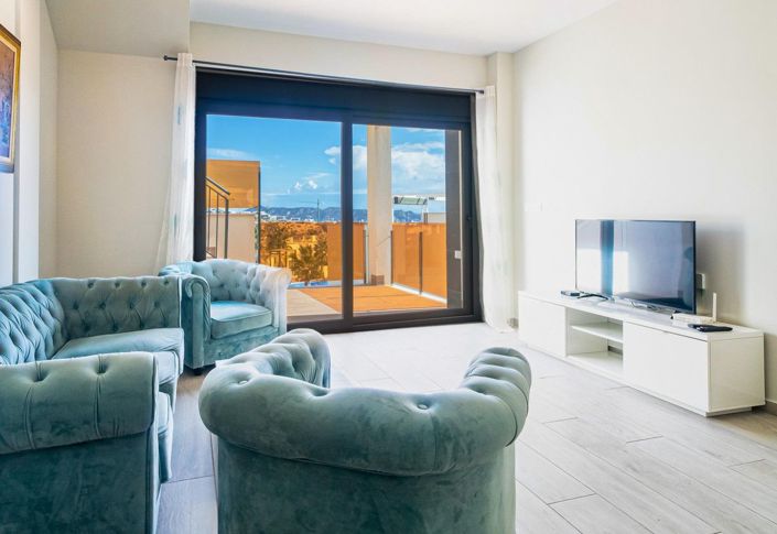 Image No.10-3 Bed Apartment for sale
