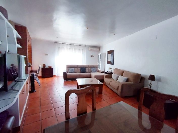 Image No.12-4 Bed Villa for sale