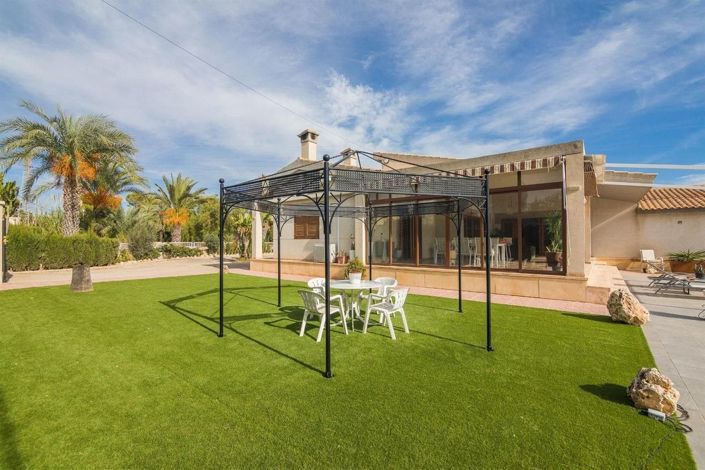 Image No.2-Villa de 5 chambres à vendre à Elche