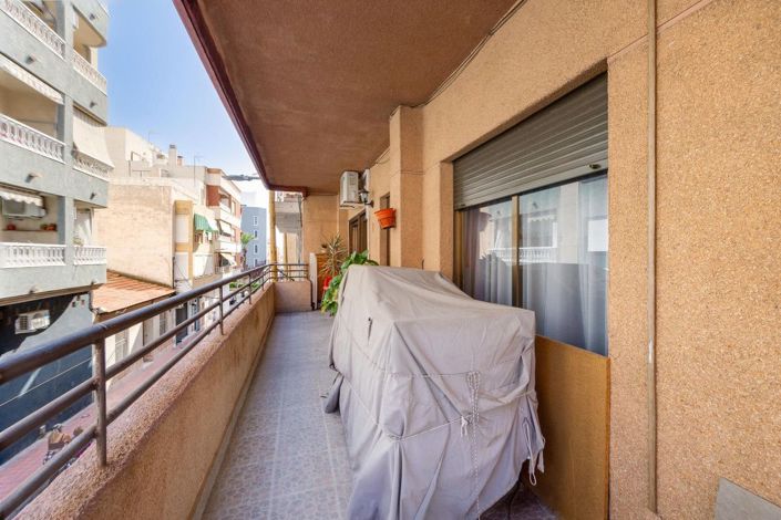 Image No.12-5 Bed Apartment for sale