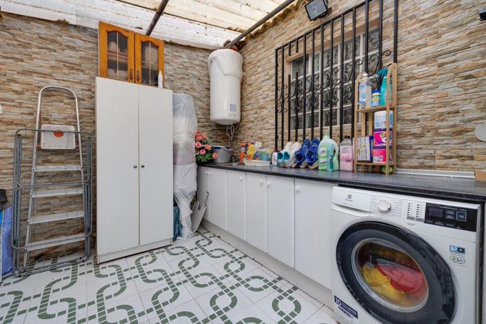Image No.39-5 Bed Apartment for sale