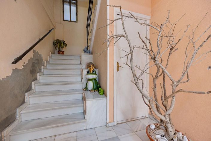 Image No.4-5 Bed Apartment for sale