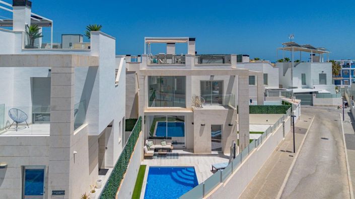 Image No.32-3 Bed Villa for sale