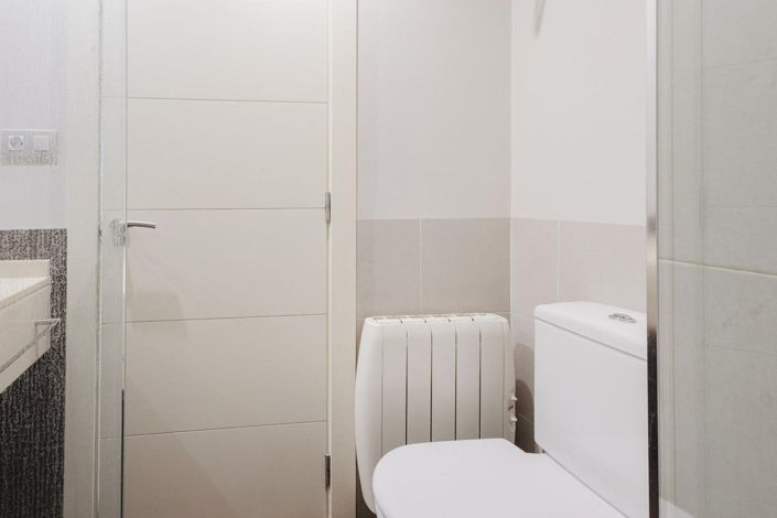 Image No.20-2 Bed Apartment for sale