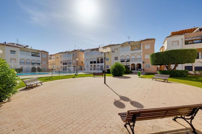 Image No.24-Villa de 2 chambres à vendre à Torrevieja