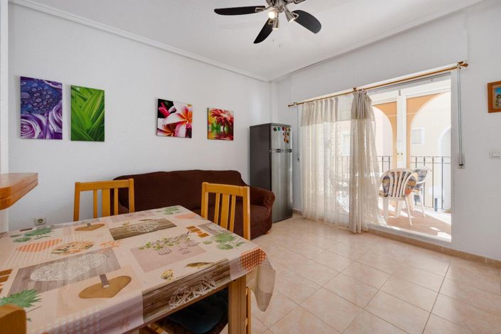 Image No.5-Villa de 2 chambres à vendre à Torrevieja