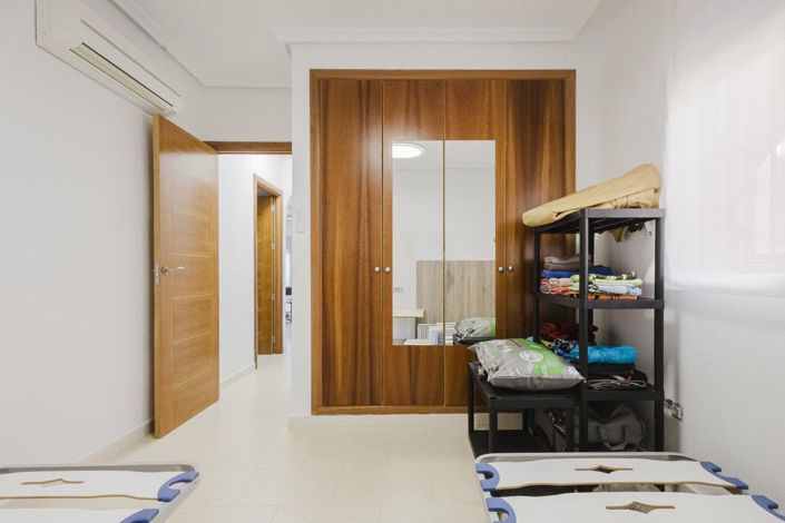 Image No.21-2 Bed House for sale