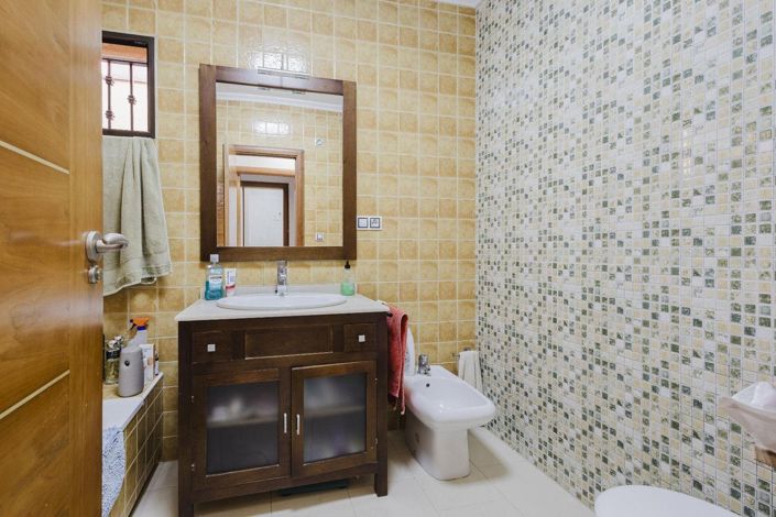 Image No.22-2 Bed House for sale
