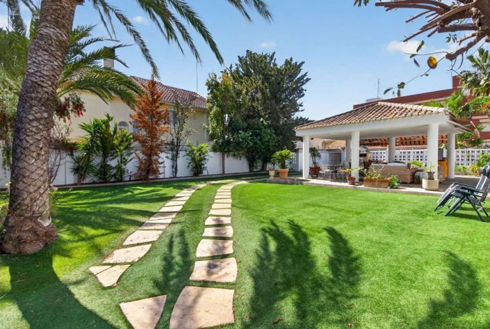 Image No.2-3 Bed Villa for sale