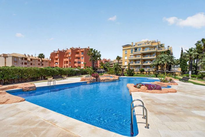 Image No.24-2 Bed Apartment for sale