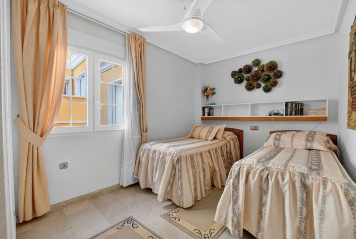 Image No.28-2 Bed Apartment for sale