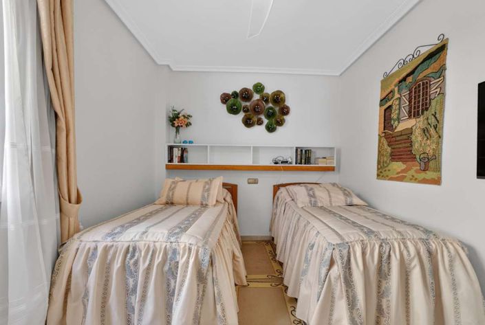 Image No.30-2 Bed Apartment for sale