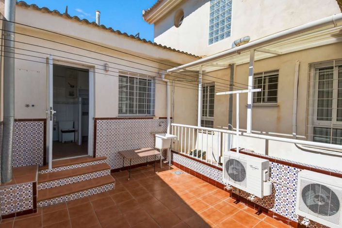 Image No.20-5 Bed Villa for sale