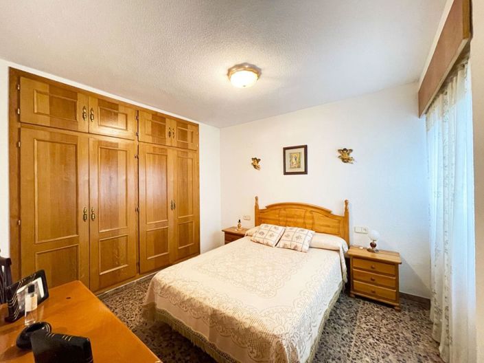 Image No.15-4 Bed Apartment for sale