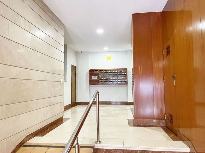 Image No.23-4 Bed Apartment for sale