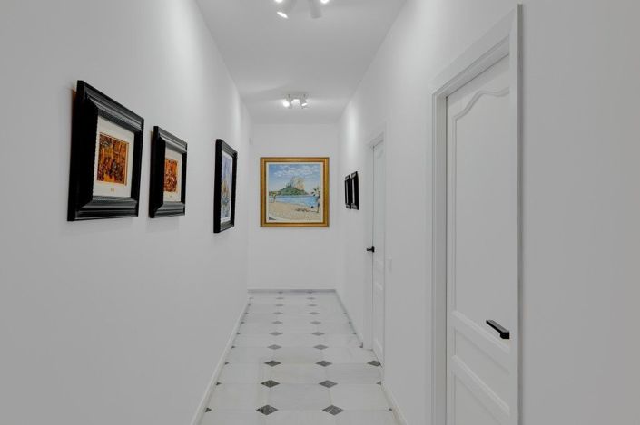 Image No.18-6 Bed Villa for sale