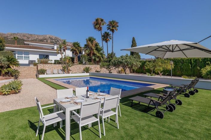 Image No.3-6 Bed Villa for sale