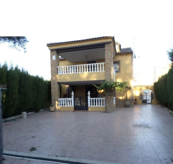 Image No.19-4 Bed House for sale