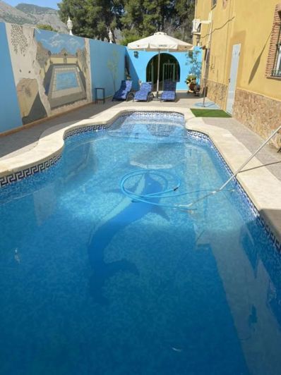 Image No.2-4 Bed House for sale