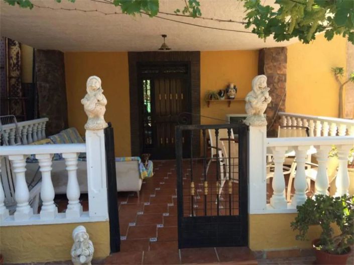 Image No.21-4 Bed House for sale