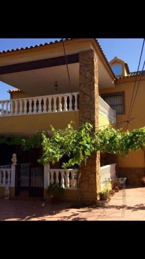 Image No.22-4 Bed House for sale
