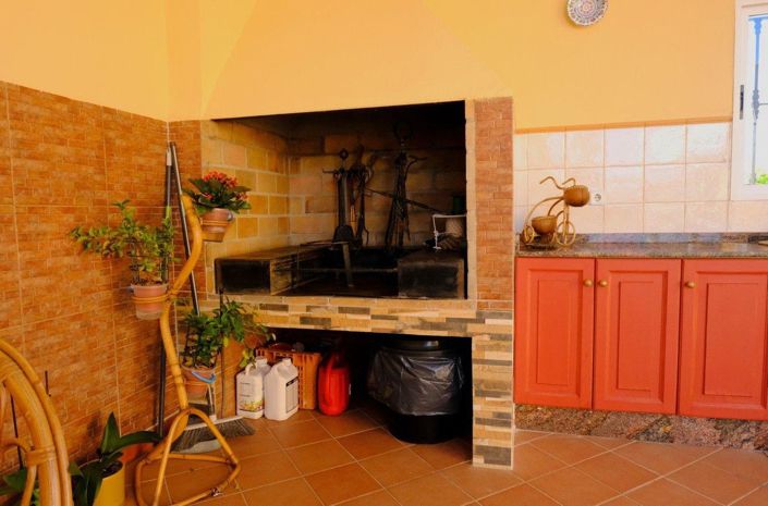 Image No.35-5 Bed House for sale