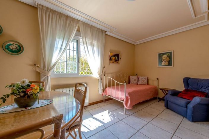 Image No.18-Villa de 6 chambres à vendre à Torrevieja