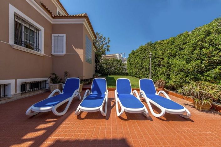 Image No.3-Villa de 6 chambres à vendre à Torrevieja