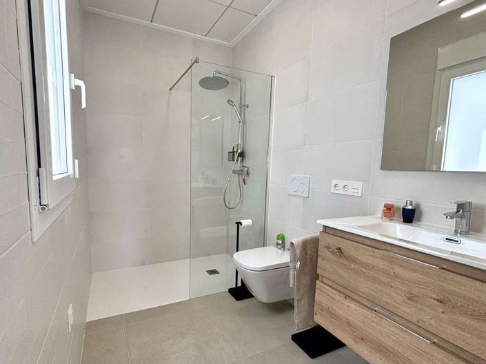 Image No.19-3 Bed Villa for sale