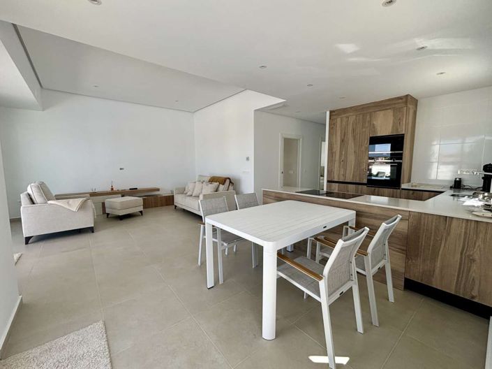 Image No.21-3 Bed Villa for sale