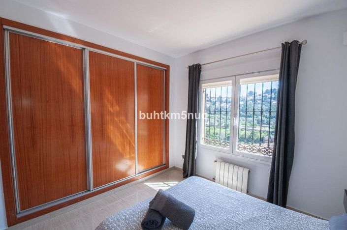 Image No.10-5 Bed Villa for sale