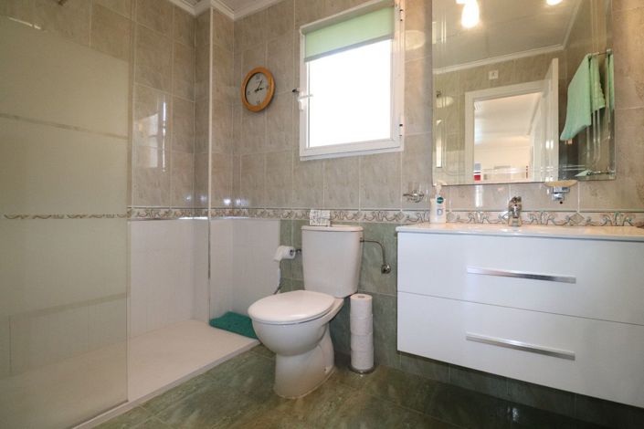 Image No.22-4 Bed Villa for sale