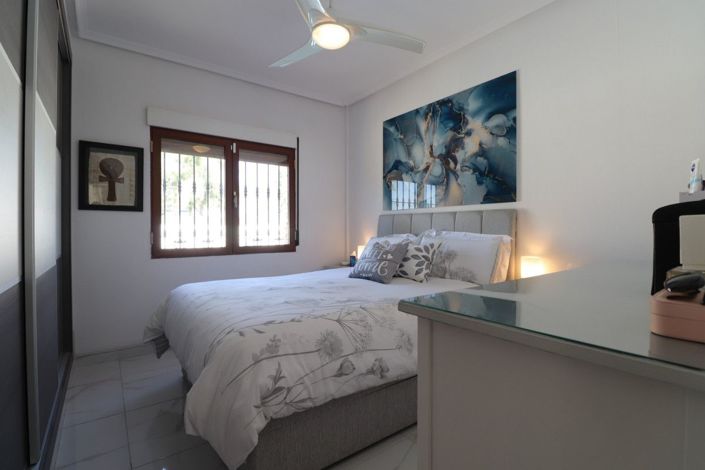 Image No.12-3 Bed Villa for sale