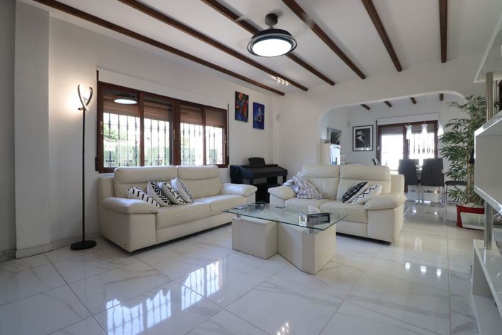 Image No.6-3 Bed Villa for sale