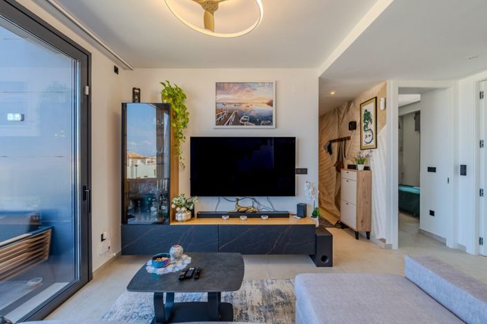 Image No.10-3 Bed Apartment for sale