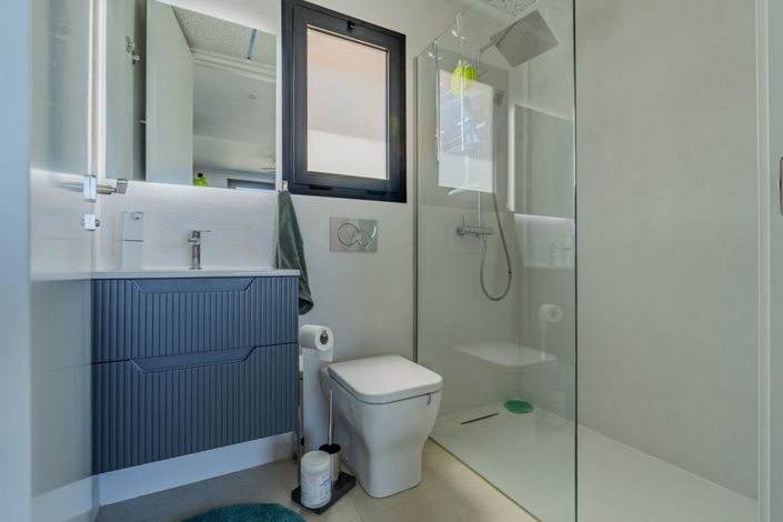 Image No.22-3 Bed Apartment for sale