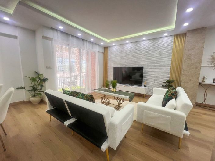 Image No.3-4 Bed Apartment for sale