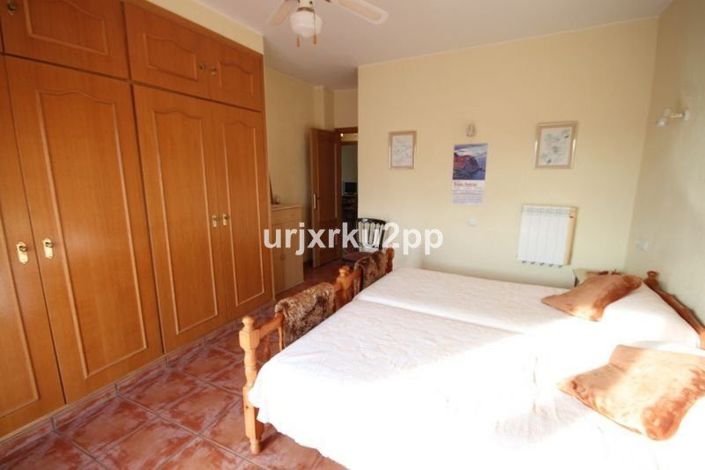 Image No.11-5 Bed Villa for sale