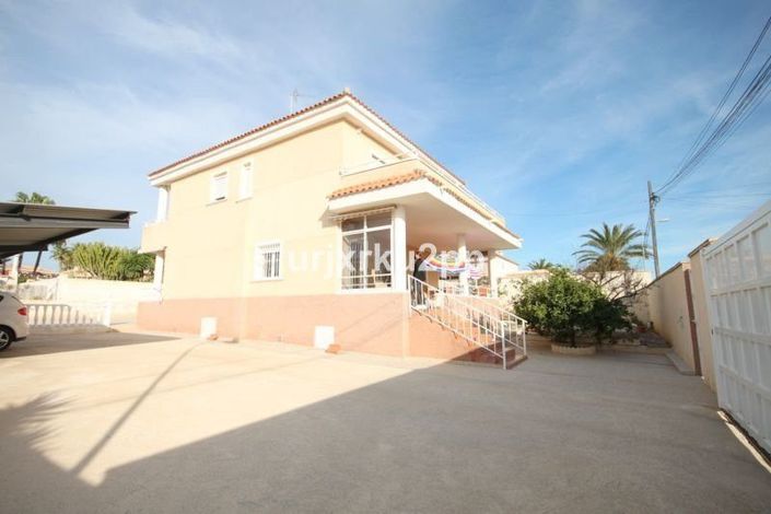 Image No.26-5 Bed Villa for sale