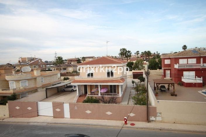 Image No.27-5 Bed Villa for sale