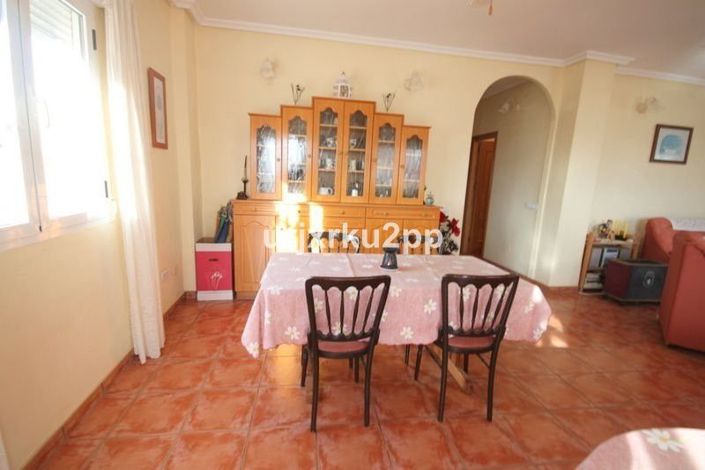 Image No.7-5 Bed Villa for sale