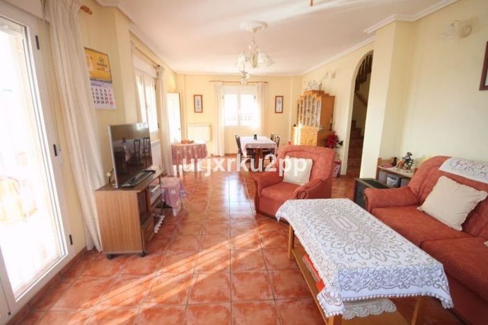 Image No.8-5 Bed Villa for sale
