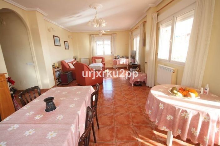 Image No.9-5 Bed Villa for sale
