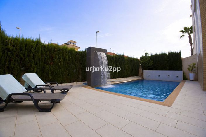 Image No.2-3 Bed House for sale