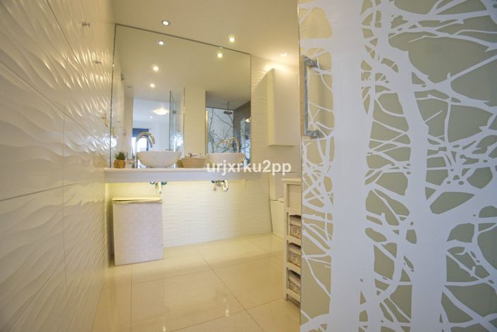 Image No.23-3 Bed House for sale