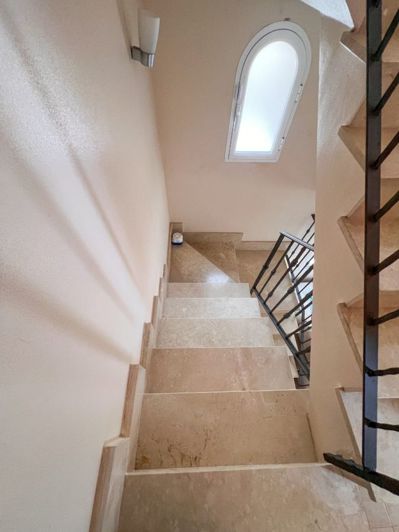 Image No.36-3 Bed House for sale