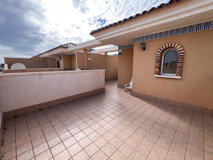Image No.39-3 Bed House for sale
